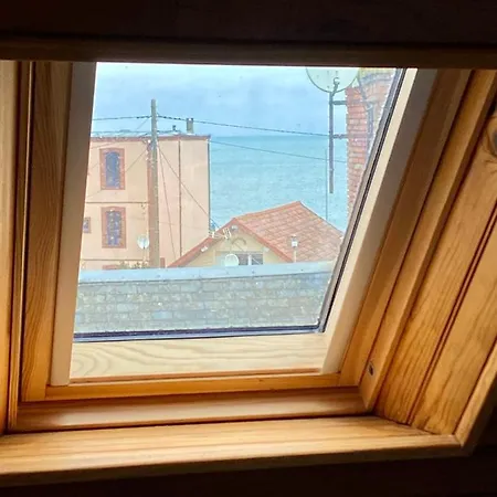 Charming Fisher House On The Seaside *