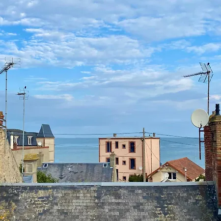 Charming Fisher House On The Seaside Grandcamp-Maisy
