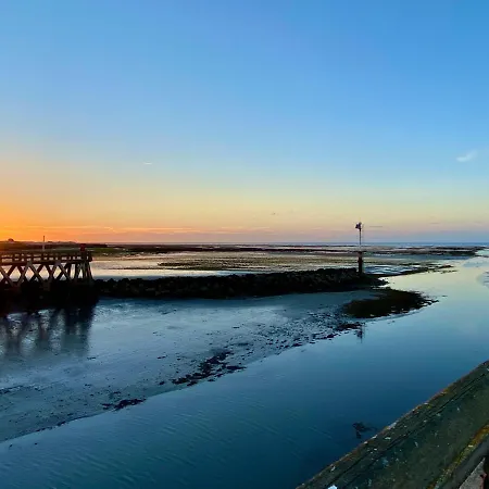 Semesterbostad Charming Fisher House On The Seaside Grandcamp-Maisy