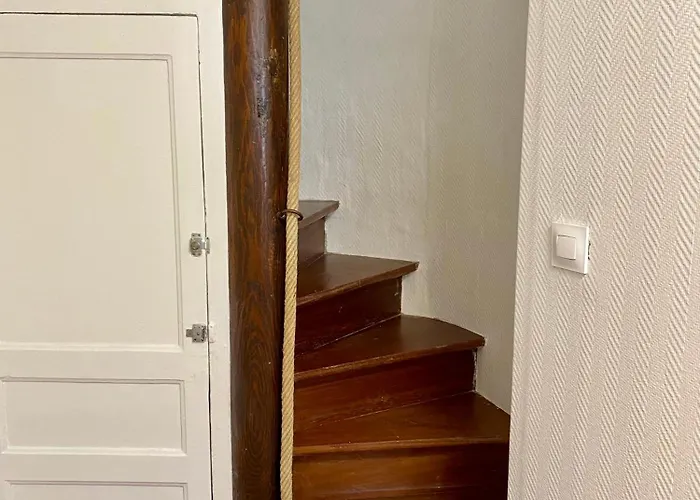 Charming Fisher House On The Seaside Grandcamp-Maisy